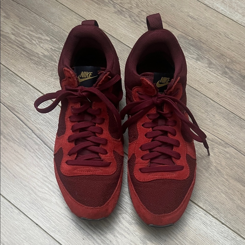 Nike Men's Burgundy and Red Sneakers